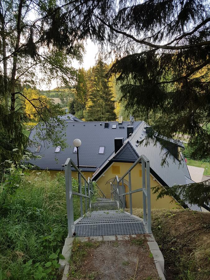 Chatky Skalni Mlyn Adršpach Exterior foto